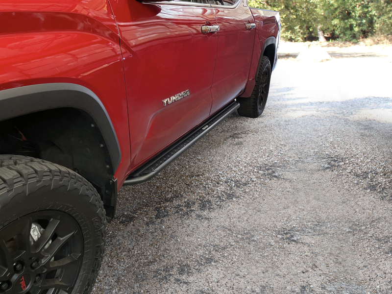 Go Rhino - Dominator Xtreme DSS Side Steps with Rocker Panel Mounting Kit - Crew Max